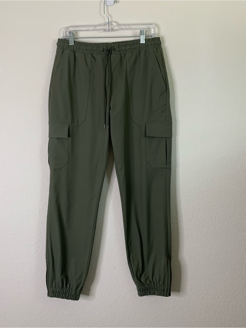 Reiss Mens green lavenham drawstring cargo ankle zip joggers 30